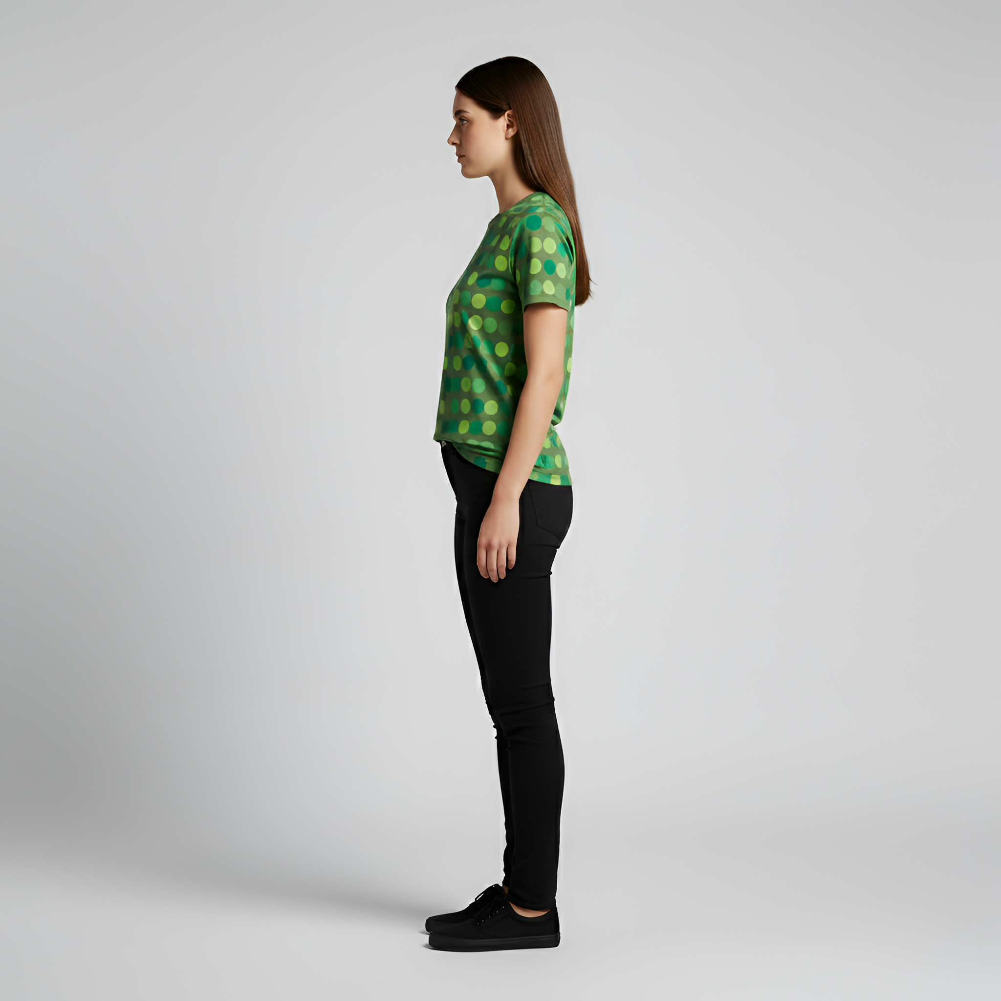 Nina - Green T-shirt with Rounds